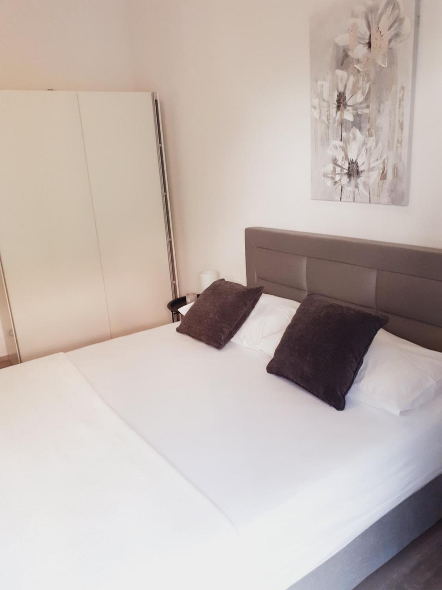 Tonka Apartments Carnac Phòng bức ảnh